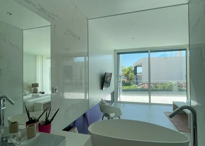 וילה Casa Papoila אלבופיירה